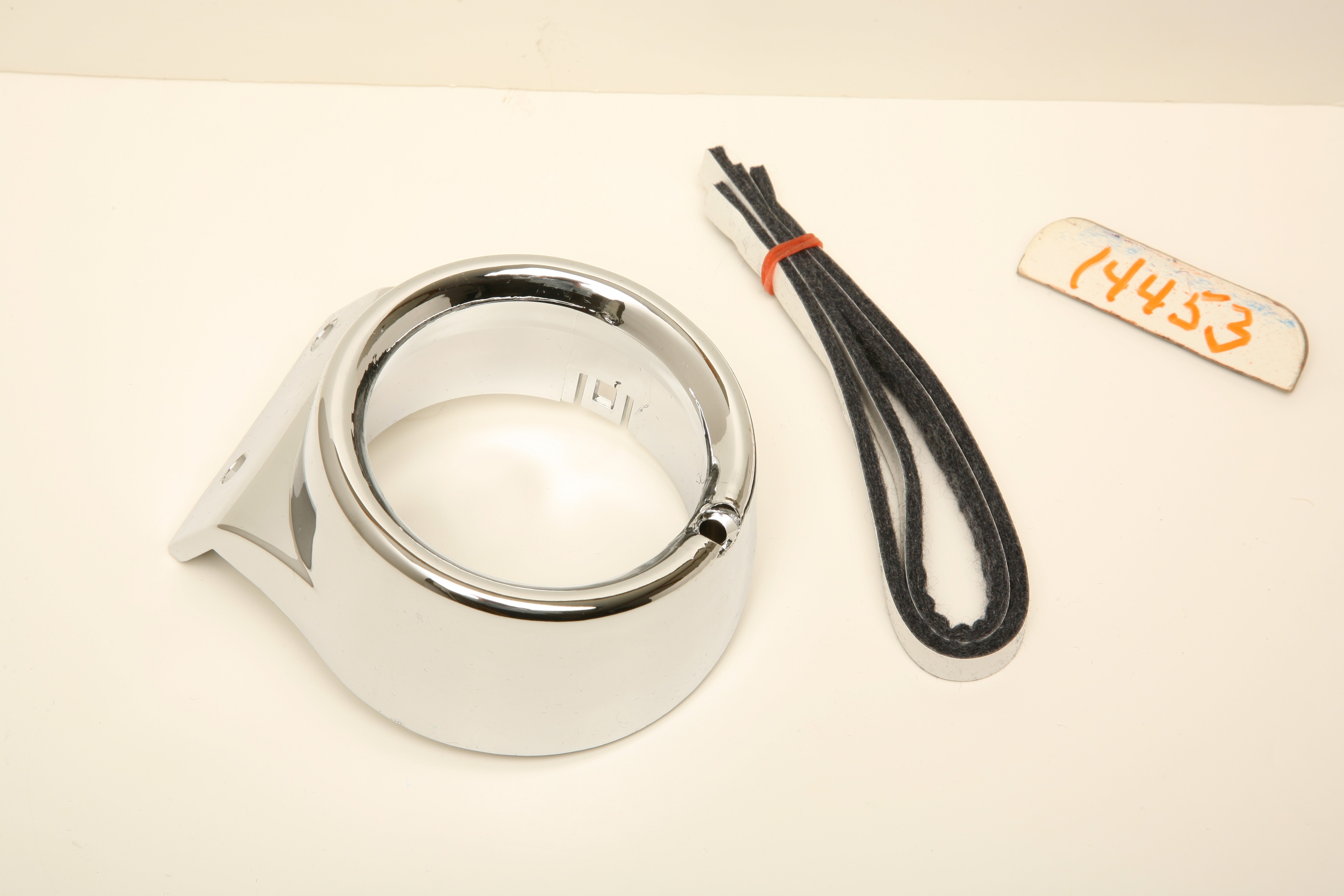 Housing 1967-1972 Pickup Right hand AC Ball